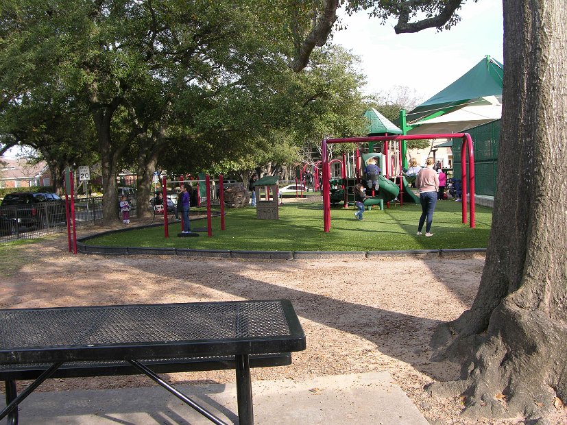 Wier Park 3012 Nottingham Street, West University Place, TX 77005 (86)